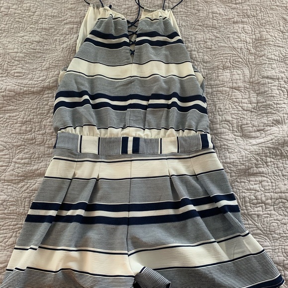 NEW HYFVE white and navy blue stripped romper! - Picture 5 of 5